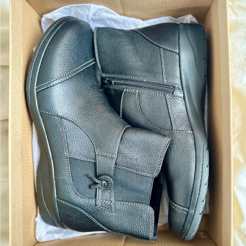 Clarks Cheyn Work Women’s 11 Black